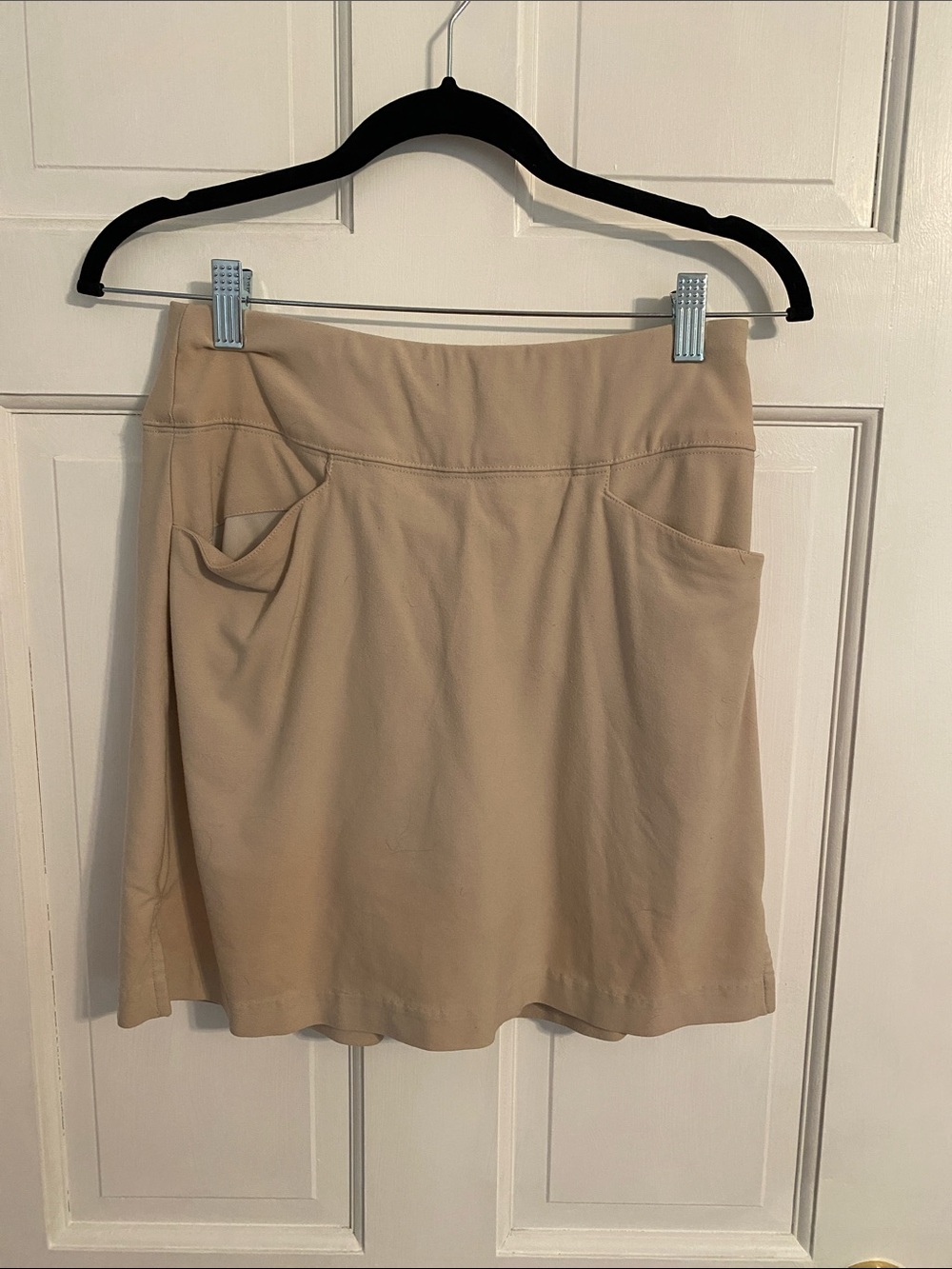 Lady Hagen Neutral golf skirt
